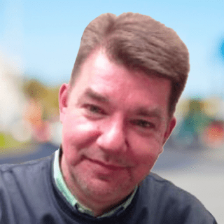 Headshot of Brian Thomas.